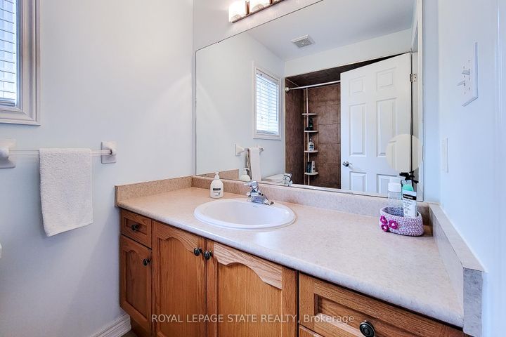 Photo 31 at 9 - 78 Peachwood Crescent, Stoney Creek, Hamilton