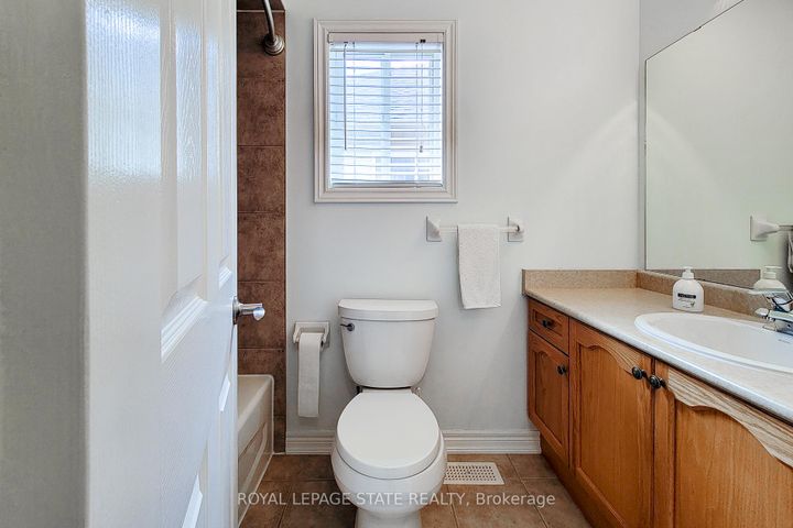Photo 32 at 9 - 78 Peachwood Crescent, Stoney Creek, Hamilton