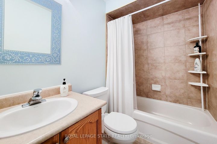 Photo 39 at 9 - 78 Peachwood Crescent, Stoney Creek, Hamilton