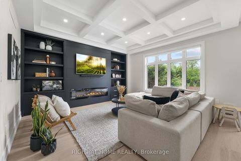 Photo 1 at 262 Senlac Road, Willowdale West, Toronto
