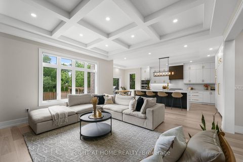Photo 2 at 262 Senlac Road, Willowdale West, Toronto
