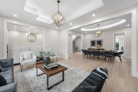 Photo 6 at 262 Senlac Road, Willowdale West, Toronto