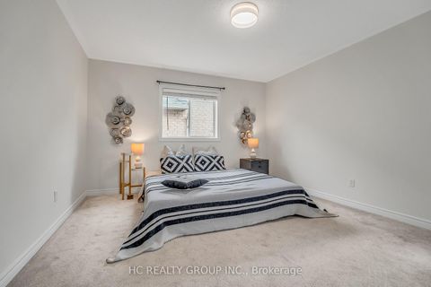 Photo 16 at 130 Royview Crescent, Vellore Village, Vaughan