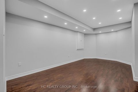 Photo 24 at 130 Royview Crescent, Vellore Village, Vaughan
