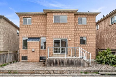 Photo 31 at 130 Royview Crescent, Vellore Village, Vaughan