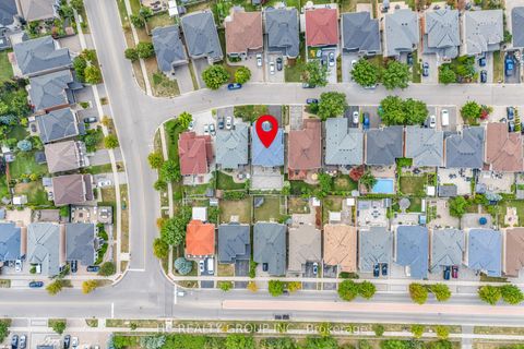 Photo 35 at 130 Royview Crescent, Vellore Village, Vaughan