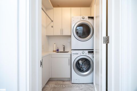 Photo 36 at 162 Dawlish Avenue, Lawrence Park South, Toronto