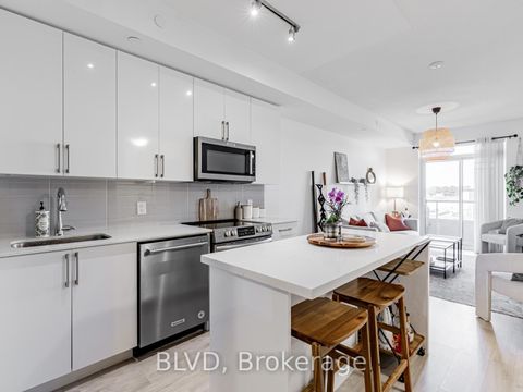 Photo 4 at 528 - 591 Sheppard Avenue E, Bayview Village, Toronto Photo 4 at 528 - 591 Sheppard Avenue E, Bayview Village, Toronto