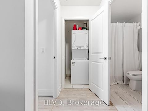 Photo 12 at 528 - 591 Sheppard Avenue E, Bayview Village, Toronto