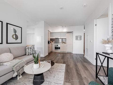 Photo 4 at 1611 - 55 Cooper Street, Waterfront Communities C8, Toronto