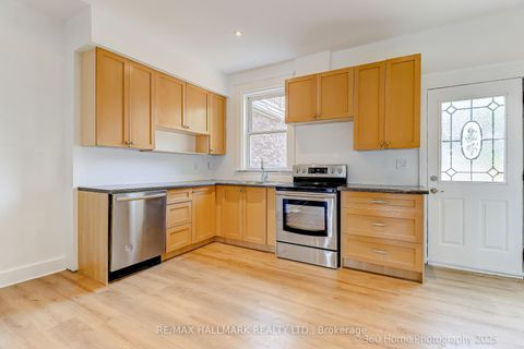 Photo 10 at 18 Conway Avenue, Oakwood Village, Toronto