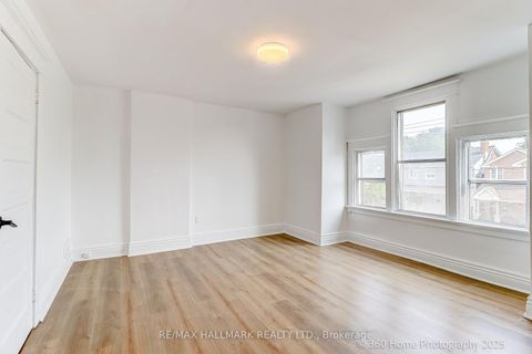 Photo 15 at 18 Conway Avenue, Oakwood Village, Toronto