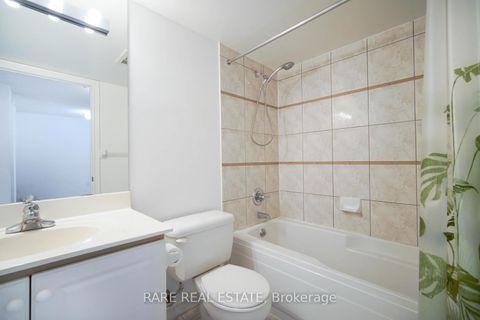 Photo 11 at 807 - 9015 Leslie Street, Beaver Creek Business Park, Richmond Hill