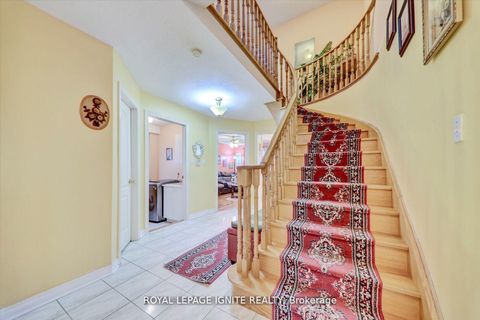 Photo 10 at 38 Rodda Boulevard, West Hill, Toronto