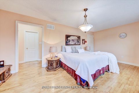 Photo 14 at 38 Rodda Boulevard, West Hill, Toronto