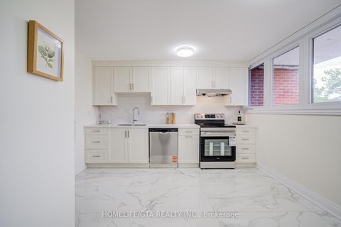 Photo 17 at 6 Sprucewood Court, L'Amoreaux, Toronto