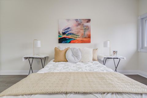 Photo 24 at 6 Sprucewood Court, L'Amoreaux, Toronto