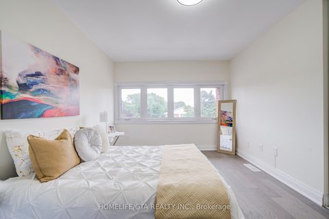 Photo 28 at 6 Sprucewood Court, L'Amoreaux, Toronto