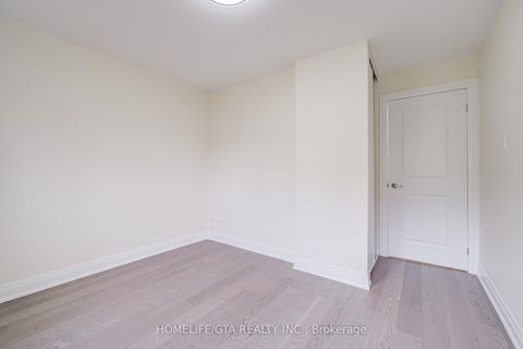 Photo 32 at 6 Sprucewood Court, L'Amoreaux, Toronto