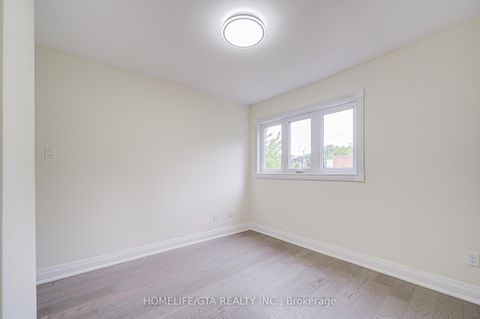 Photo 34 at 6 Sprucewood Court, L'Amoreaux, Toronto