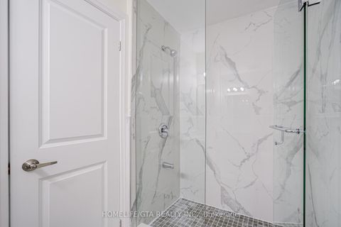 Photo 37 at 6 Sprucewood Court, L'Amoreaux, Toronto