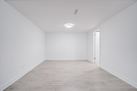 Photo 41 at 6 Sprucewood Court, L'Amoreaux, Toronto