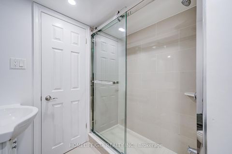 Photo 46 at 6 Sprucewood Court, L'Amoreaux, Toronto