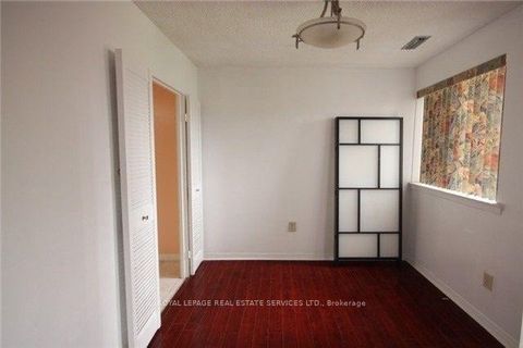 Photo 3 at 345 - 4005 Don Mills Road, Hillcrest Village, Toronto