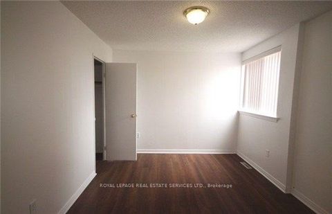 Photo 6 at 345 - 4005 Don Mills Road, Hillcrest Village, Toronto