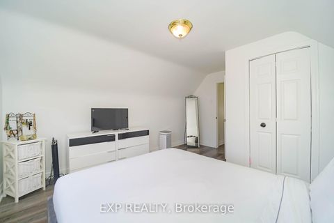 Photo 19 at 43 Southmead Road, Birchmount, Toronto