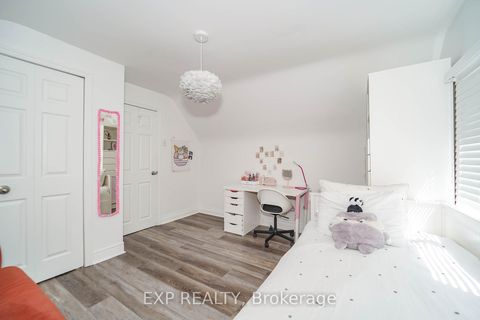 Photo 21 at 43 Southmead Road, Birchmount, Toronto