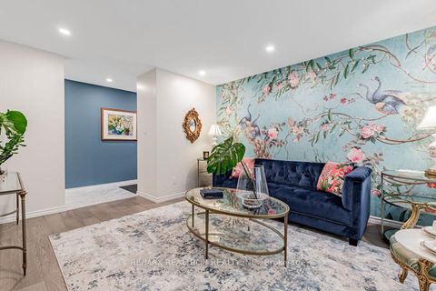 Photo 5 at 17 Tillbrook Court, Malvern, Toronto