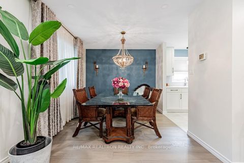 Photo 7 at 17 Tillbrook Court, Malvern, Toronto