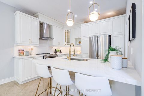 Photo 18 at 44 Palomino Drive, Westbrook, Richmond Hill