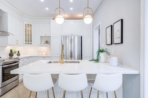 Photo 19 at 44 Palomino Drive, Westbrook, Richmond Hill