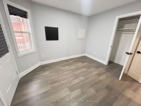 Photo 14 at 103 Antique Drive, Oak Ridges Lake Wilcox, Richmond Hill