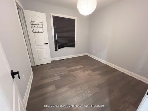 Photo 18 at 103 Antique Drive, Oak Ridges Lake Wilcox, Richmond Hill