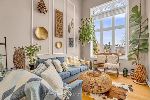 Photo 7 at 846 Hanmore Court, Pinecrest, Oshawa