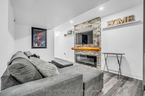 Photo 39 at 846 Hanmore Court, Pinecrest, Oshawa