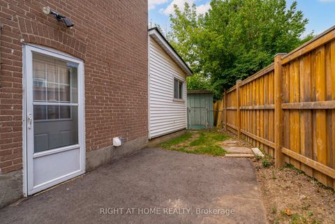 Photo 2 at 58 Anaconda Avenue, Birchmount, Toronto