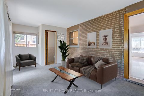 Photo 7 at 58 Anaconda Avenue, Birchmount, Toronto