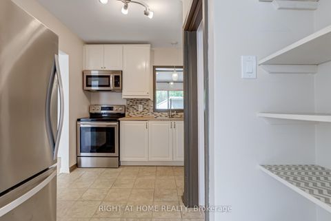 Photo 11 at 58 Anaconda Avenue, Birchmount, Toronto