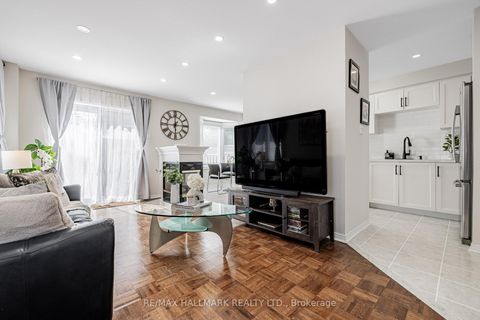 Photo 7 at 2 Michelle Drive, East Woodbridge, Vaughan