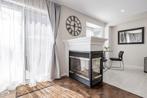 Photo 10 at 2 Michelle Drive, East Woodbridge, Vaughan