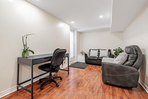 Photo 34 at 2 Michelle Drive, East Woodbridge, Vaughan