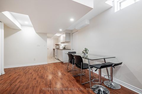 Photo 37 at 2 Michelle Drive, East Woodbridge, Vaughan