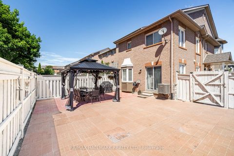 Photo 43 at 2 Michelle Drive, East Woodbridge, Vaughan