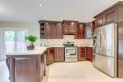 Photo 12 at 1237 Woodview Drive, GA Glen Abbey, Oakville