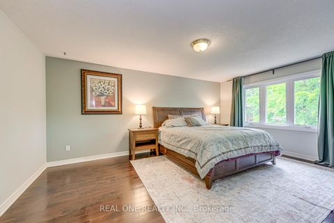 Photo 25 at 1237 Woodview Drive, GA Glen Abbey, Oakville