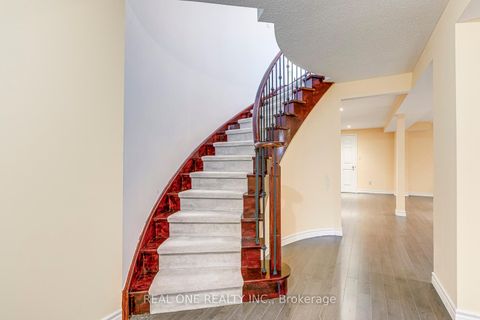 Photo 39 at 1237 Woodview Drive, GA Glen Abbey, Oakville